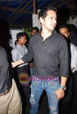 Dino Morea at Barcode 53 launch by Hiten and Gauri Tejwani in Andheri on 6th Aug 2010 (74).JPG